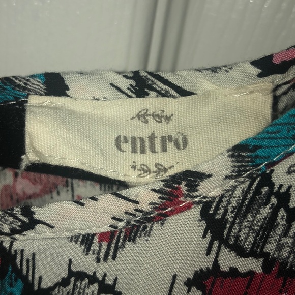 Pattern Entro Top🦋 - Picture 3 of 3